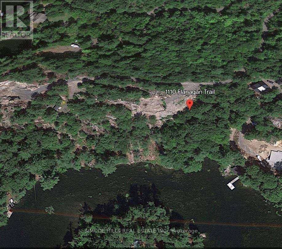 Gravenhurst (wood (gravenhurst)), ON P0E1G0,1110 FLANAGAN TRAIL S