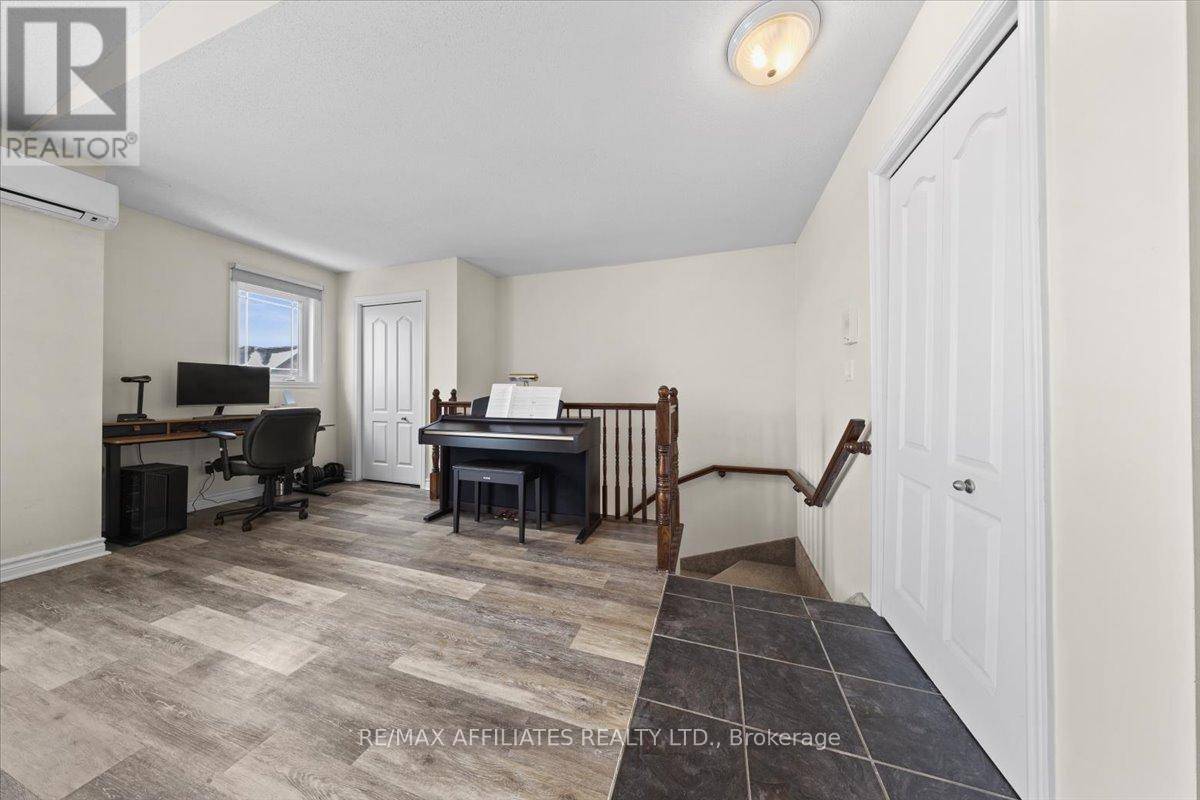Clarence-rockland, ON K4K0G4,201 Eliot ST #407