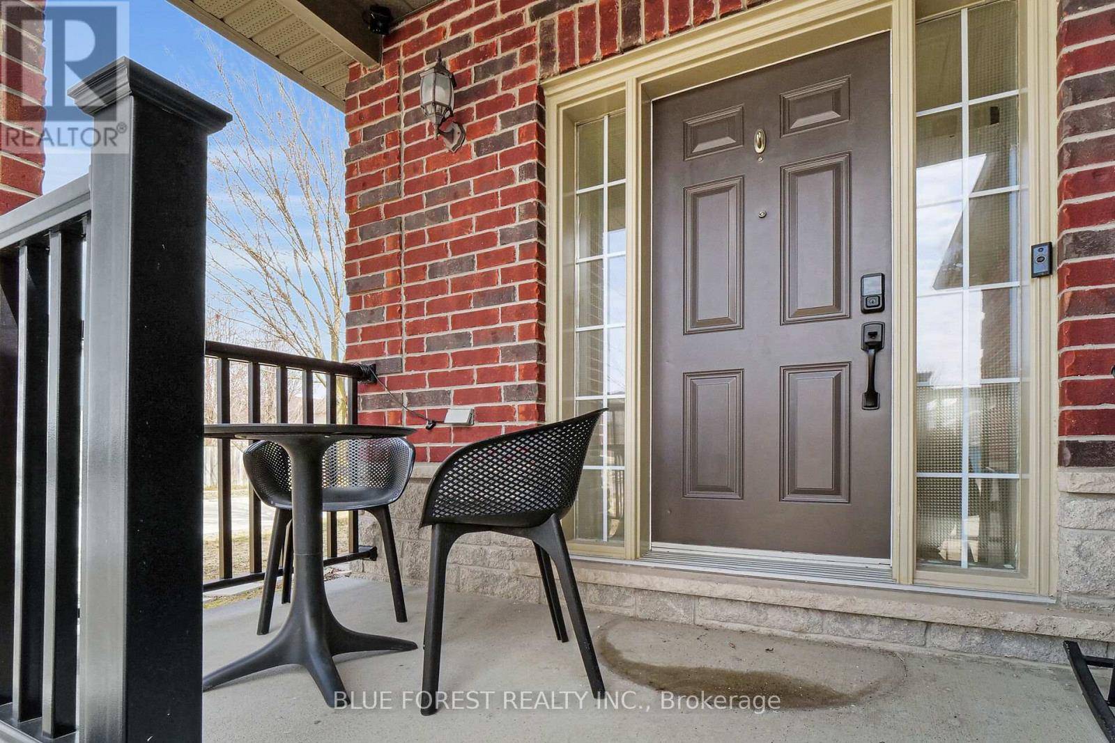 London, ON N6G5P6,1502 CORONATION DRIVE
