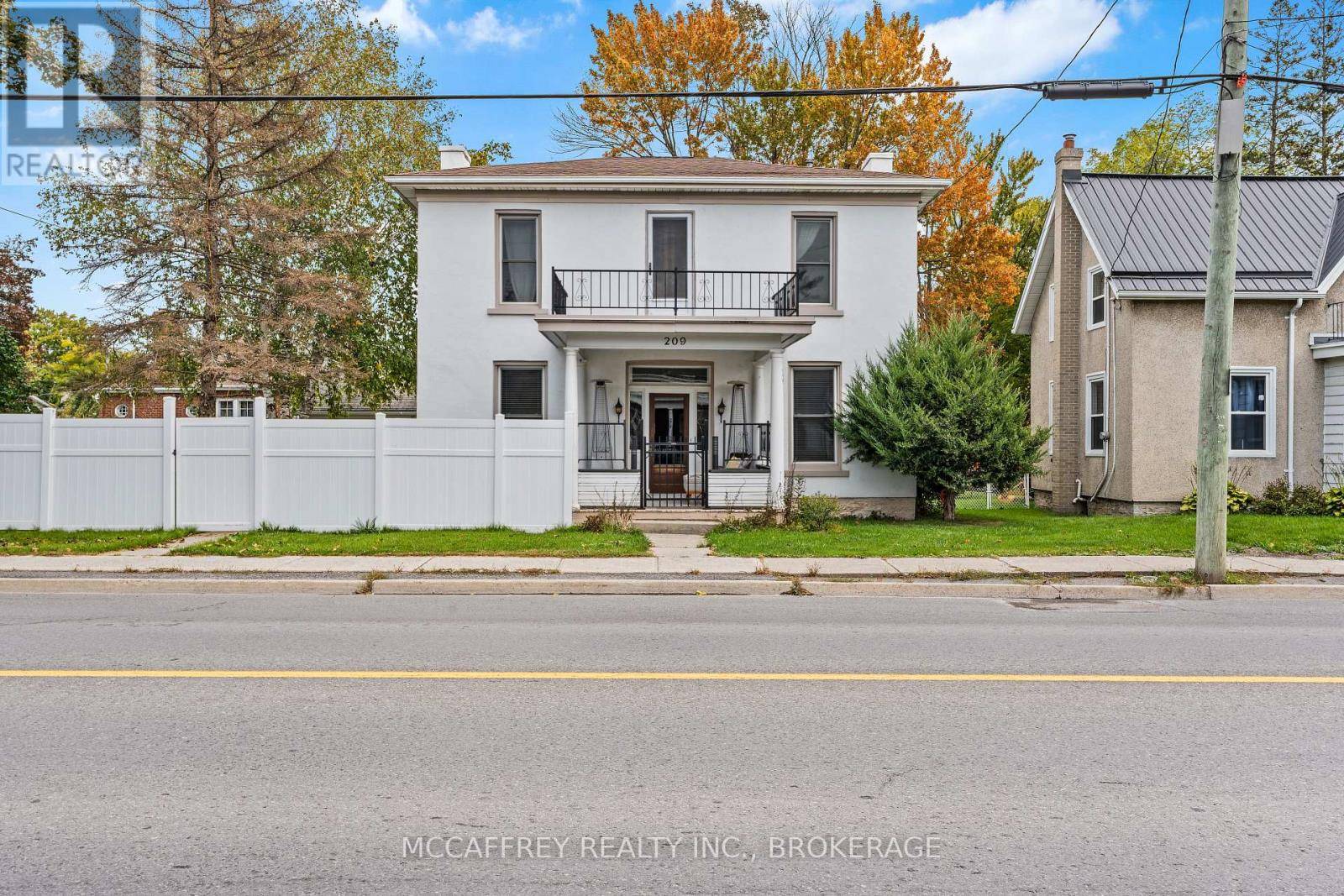 Greater Napanee, ON K7R1N7,209 CENTRE STREET N