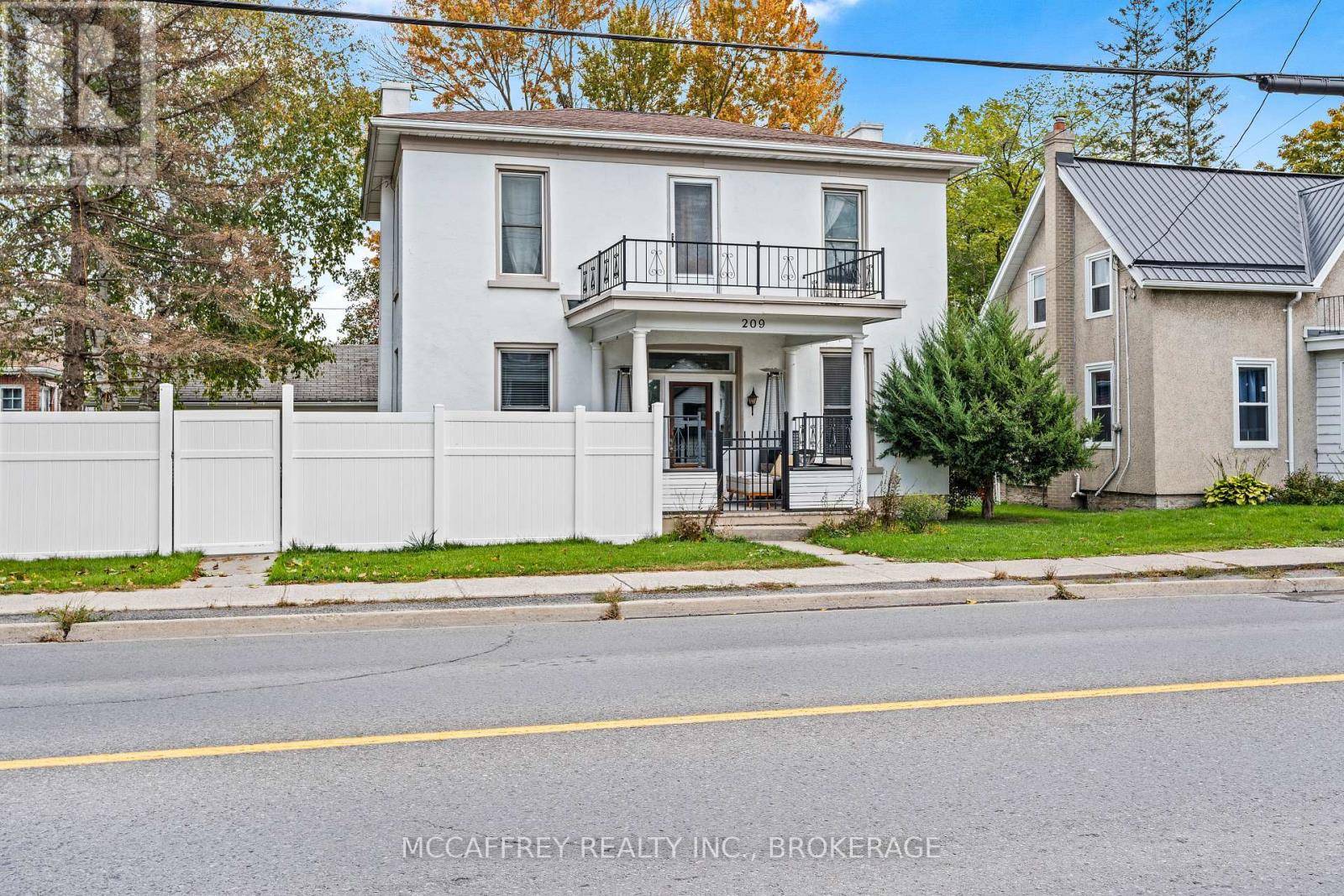 Greater Napanee, ON K7R1N7,209 CENTRE STREET N
