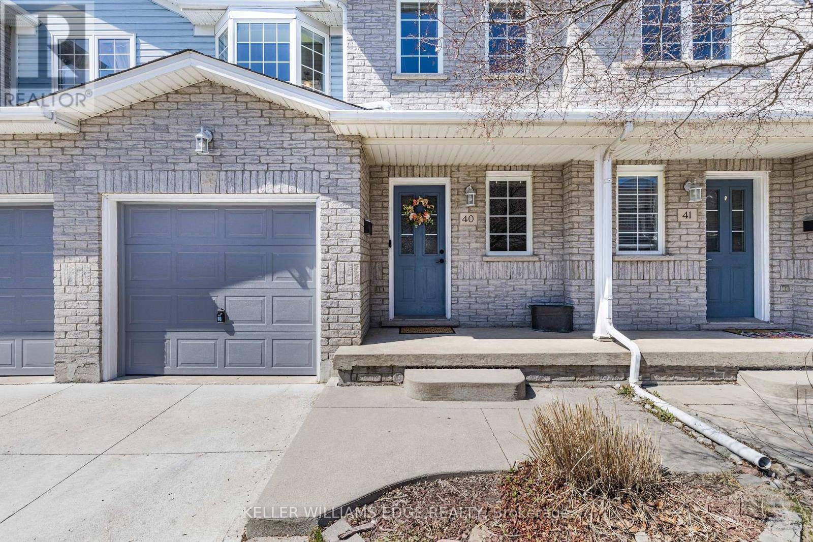 Hamilton (lakeshore), ON L8E5X3,104 Frances AVE #Unit 40