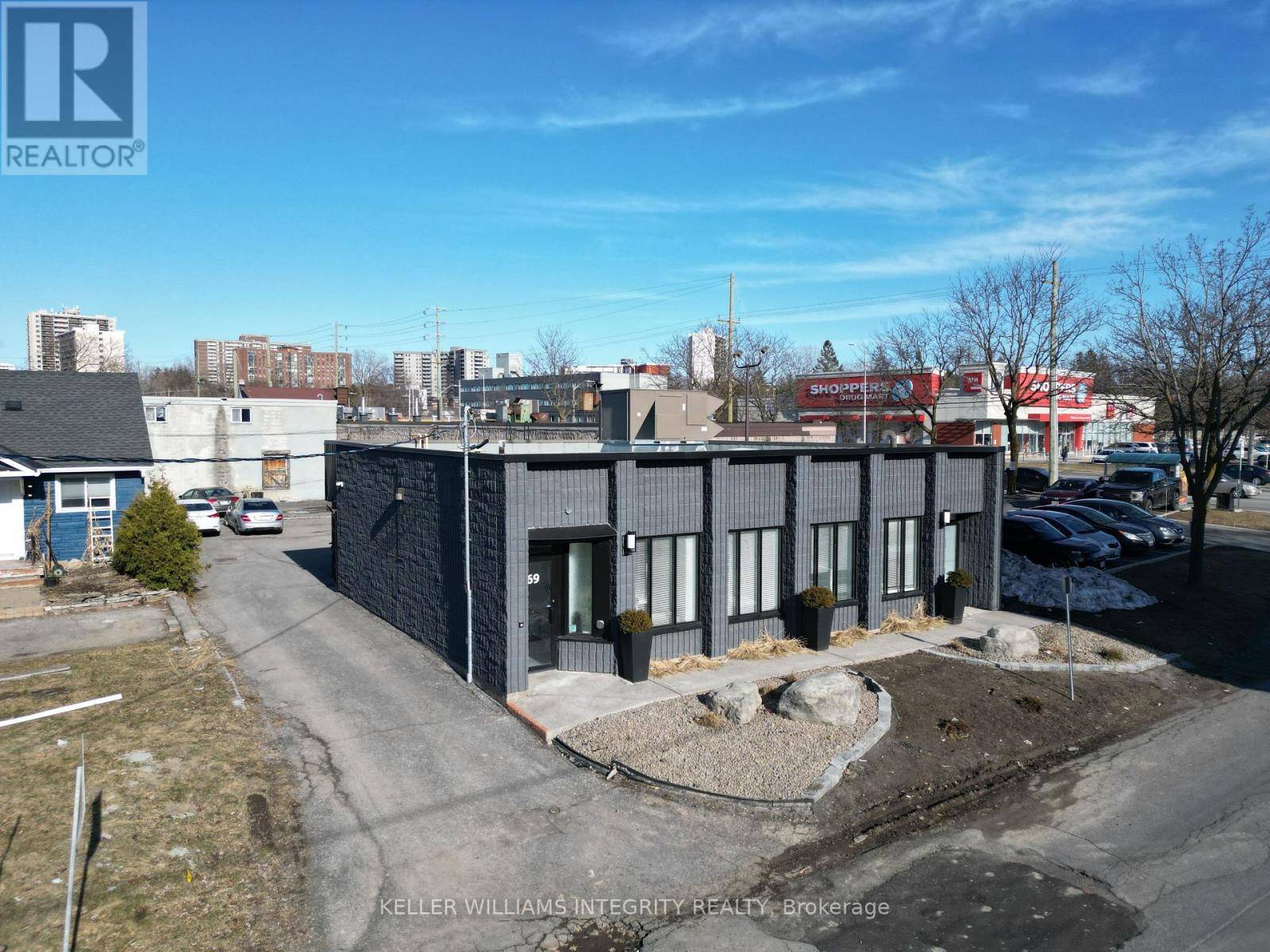 Ottawa, ON K2B6M2,69 KEMPSTER AVENUE
