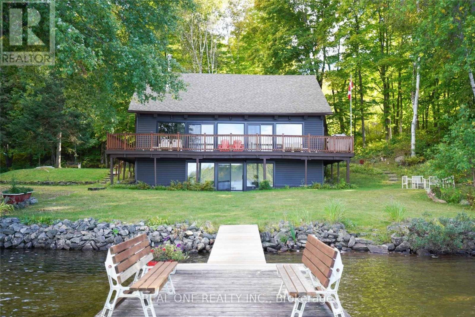 Muskoka Lakes (medora), ON P0B1J0,1 MUSKOKA ESTATES ROAD