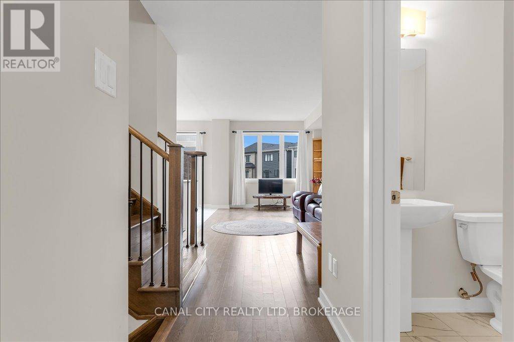 Welland (dain City), ON L3B0M4,52 KEELSON STREET