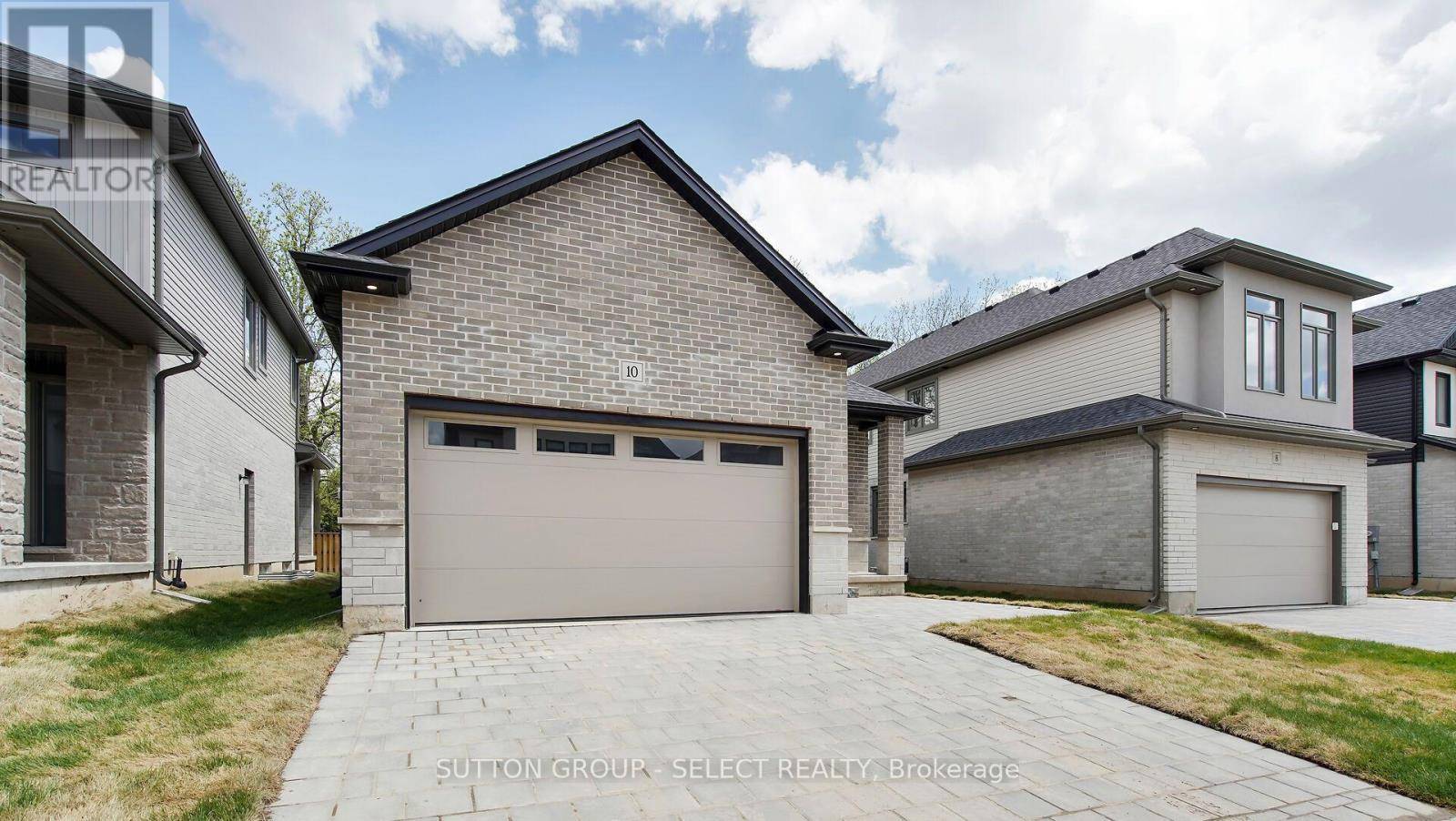 Lucan Biddulph (granton), ON N0M1V0,7966 Fallon DR #10
