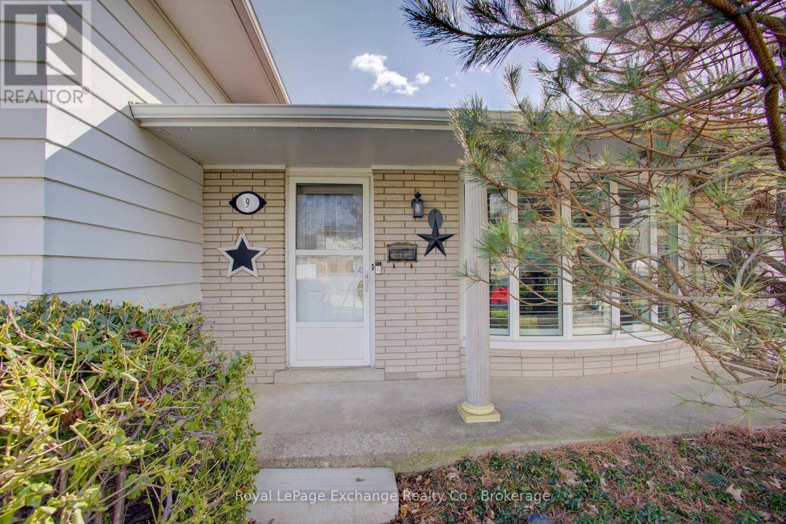 Hamilton (dundas), ON L9H4A1,9 ORCHARD AVENUE