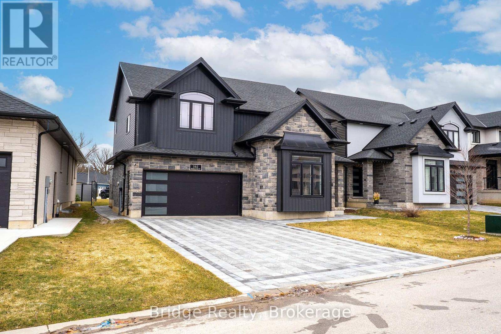 Woodstock (woodstock - North), ON N4S0E4,161 HEMLOCK STREET