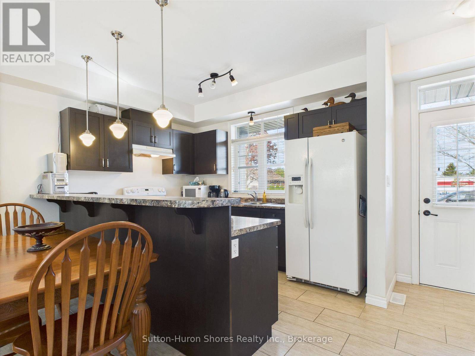 Saugeen Shores, ON N0H2C3,935 Goderich ST #24