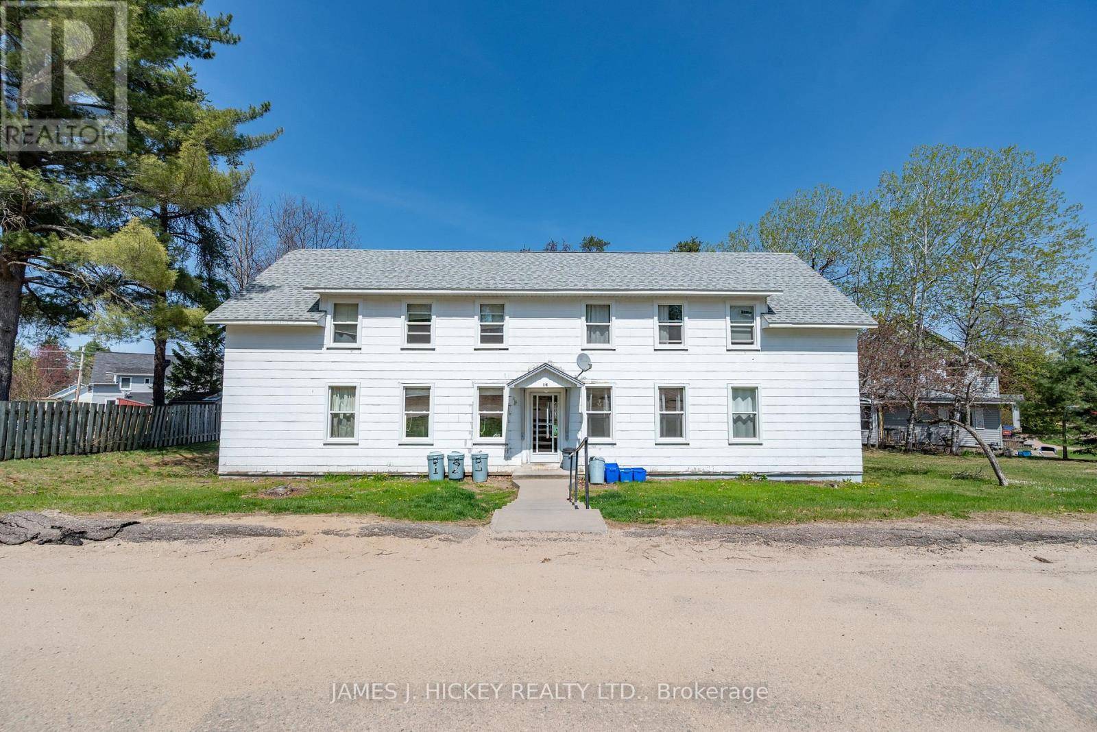 Deep River, ON K0J1P0,14 HURON STREET