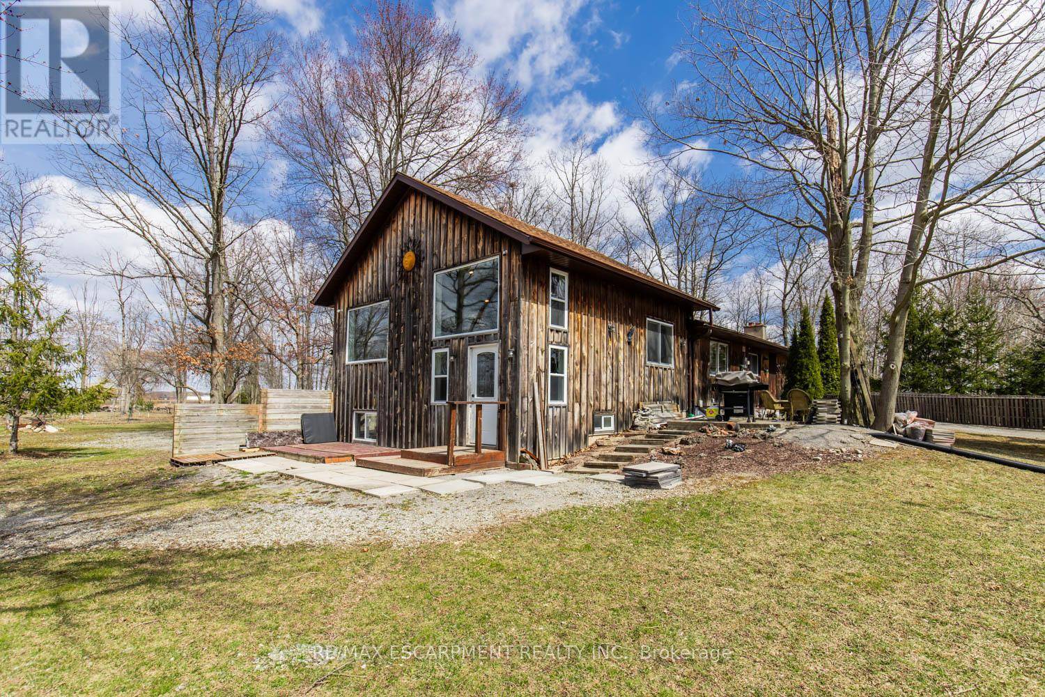 West Lincoln (west Lincoln), ON L0R1E0,1566 CAISTORVILLE ROAD