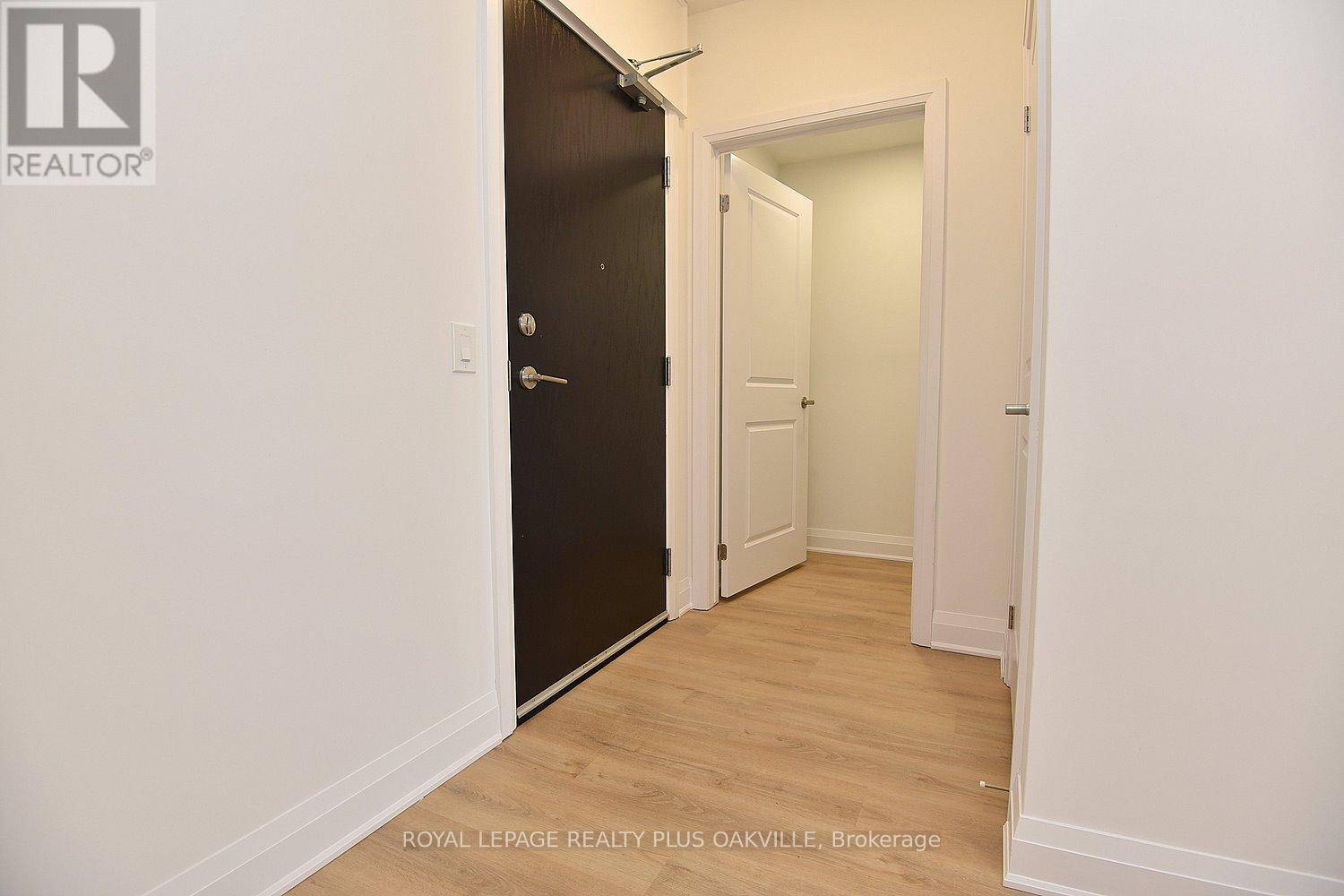 Hamilton (stoney Creek Mountain), ON L0R1P0,1936 Rymal RD East #513