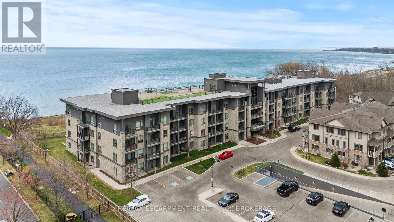 Hamilton (lakeshore), ON L8E0J2,35 Southshore CRES #230