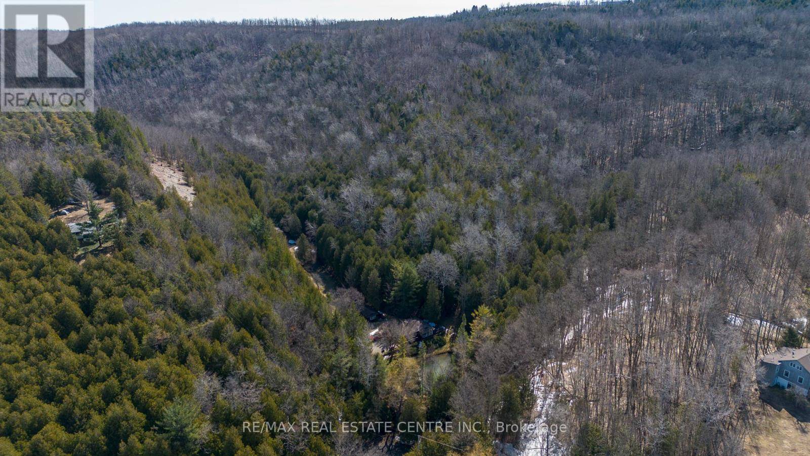 Mulmur, ON L9V0E5,677303 CENTRE ROAD
