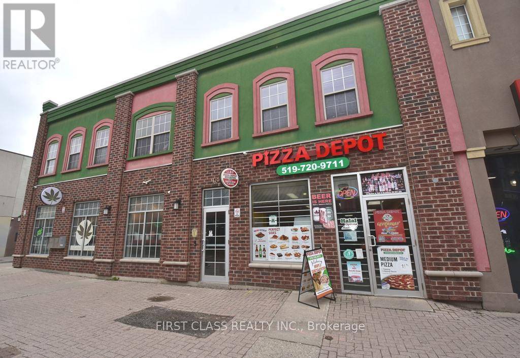 Brantford, ON N3T2Z5,18 Market ST #2