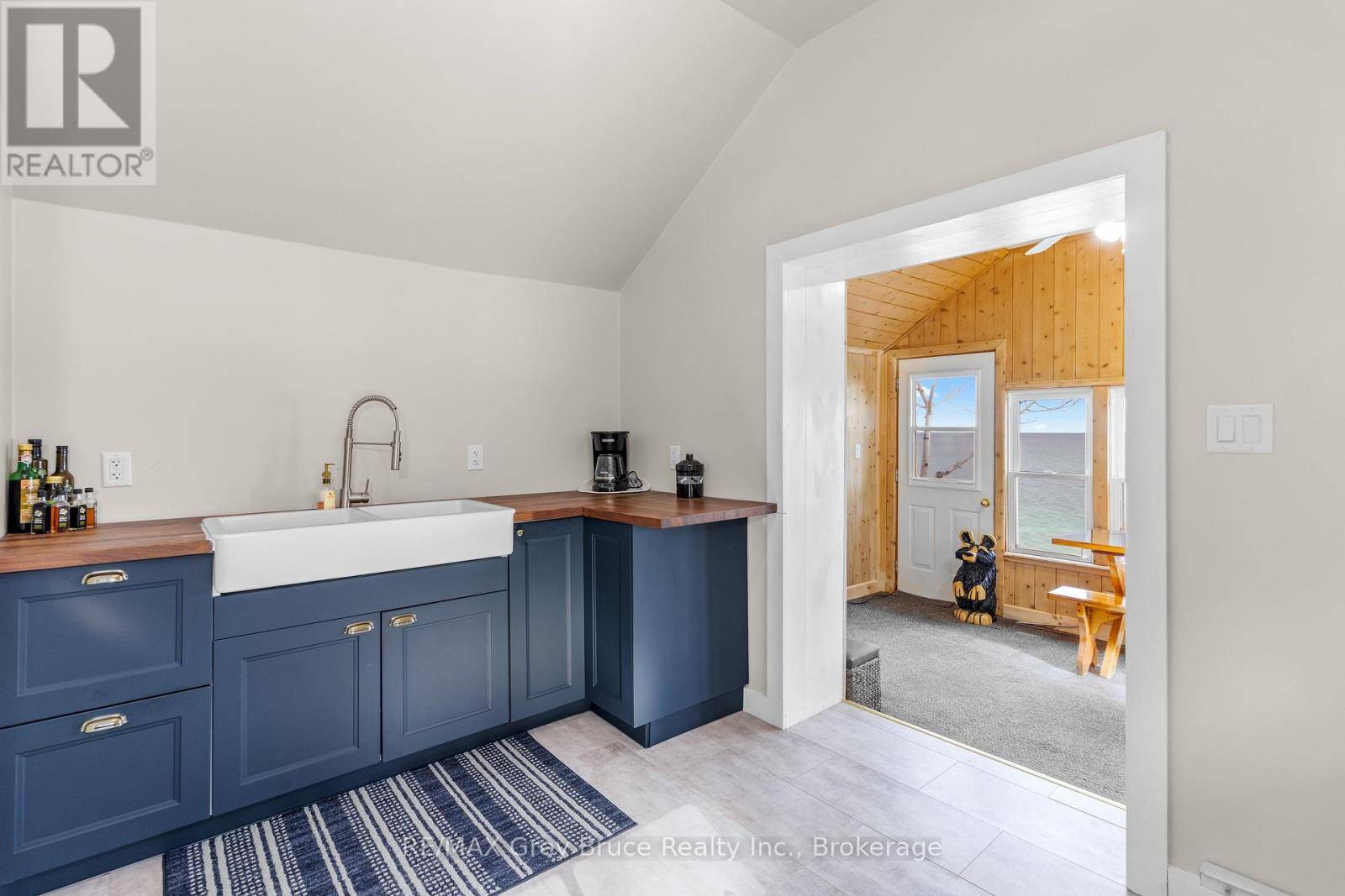 Northern Bruce Peninsula, ON N0H1Z0,1132 DYERS BAY ROAD