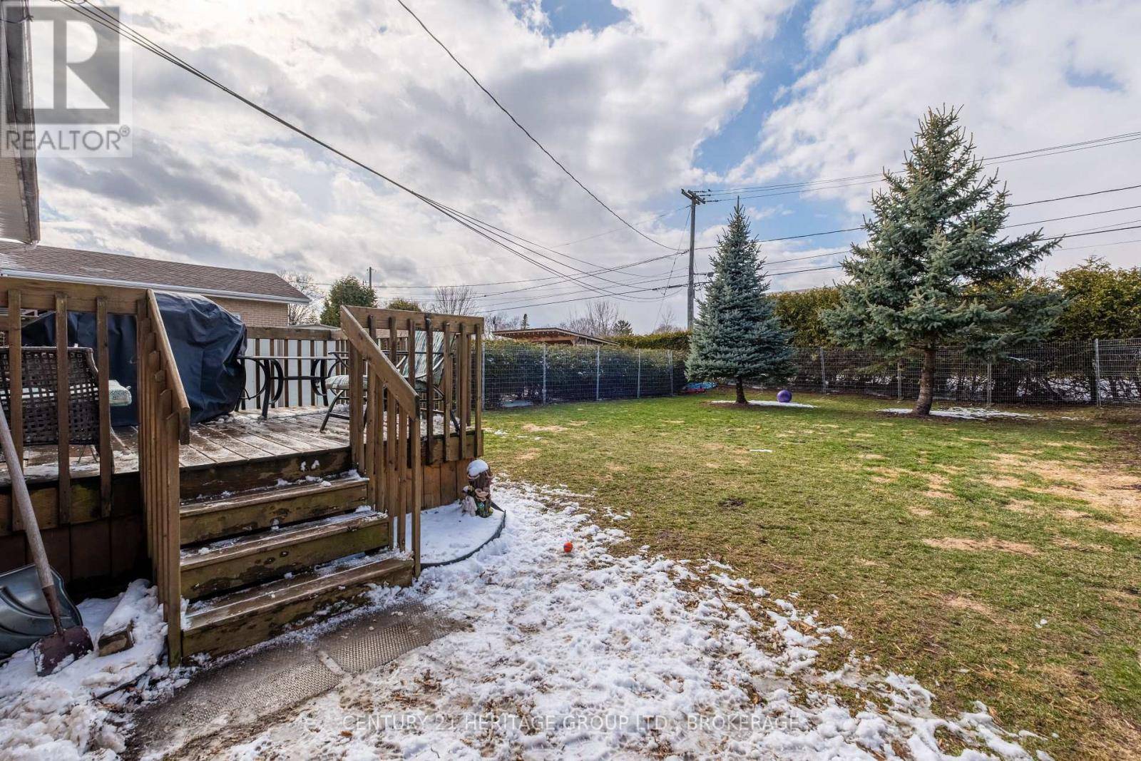 Brockville, ON K6V1X6,182 REYNOLDS DRIVE