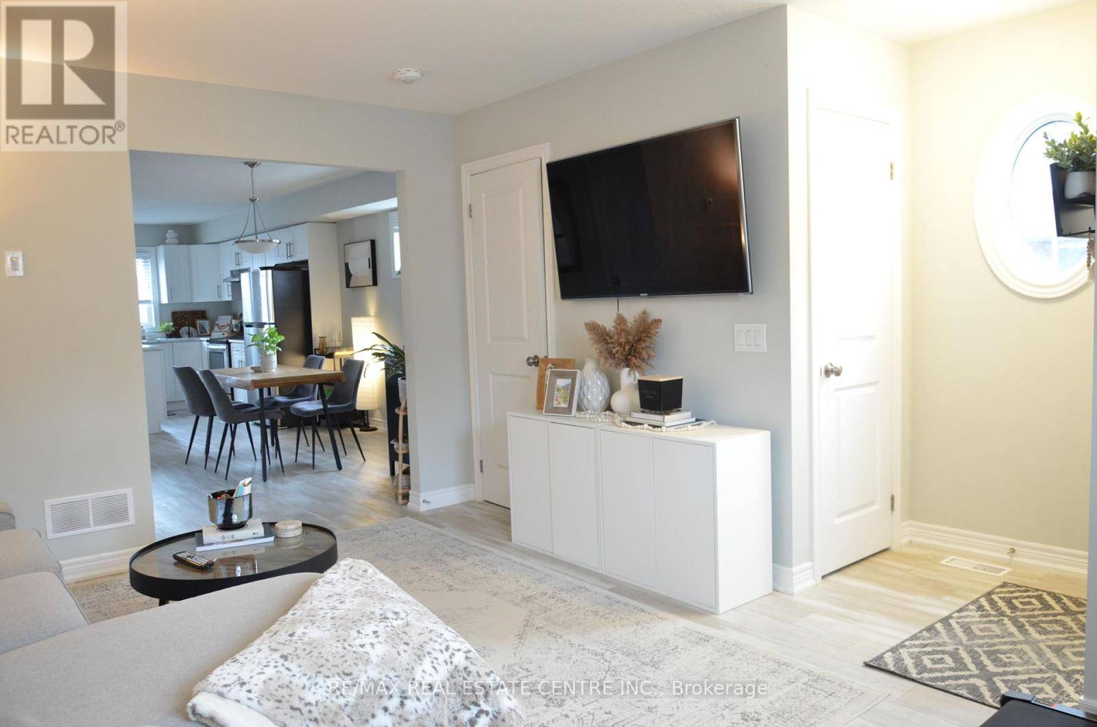 Niagara Falls (ascot), ON L2H1K5,7768 Ascot CIR #98