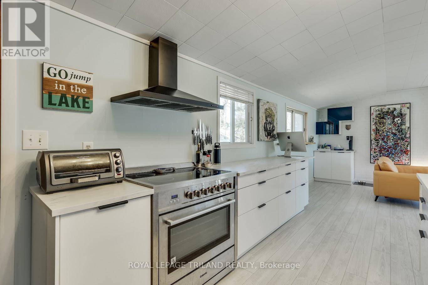 Lambton Shores (port Franks), ON N0M2L0,7933 KATHARINE CRESCENT