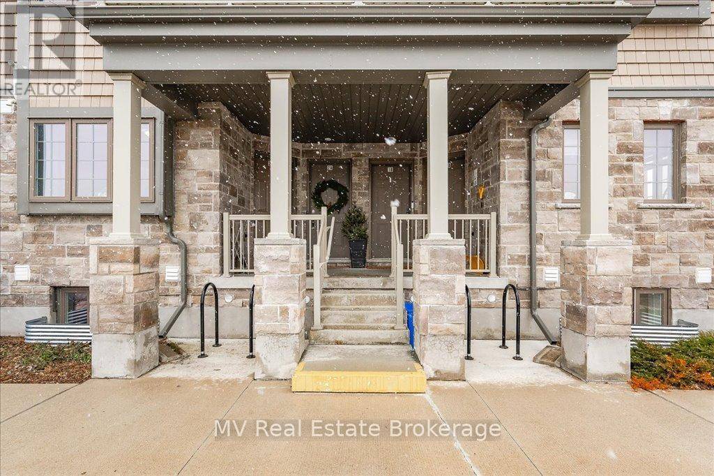 Guelph (victoria North), ON N1E0R4,85 Mullin DR #2B