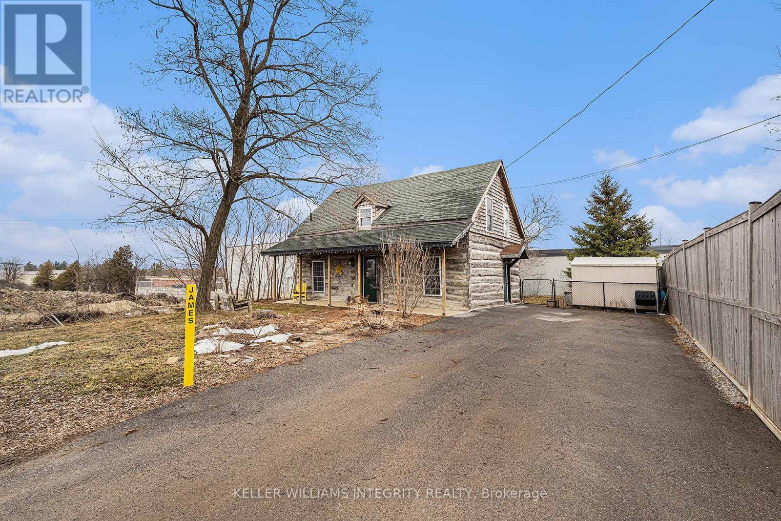 Carleton Place, ON K7C3C2,359 CARLETON STREET