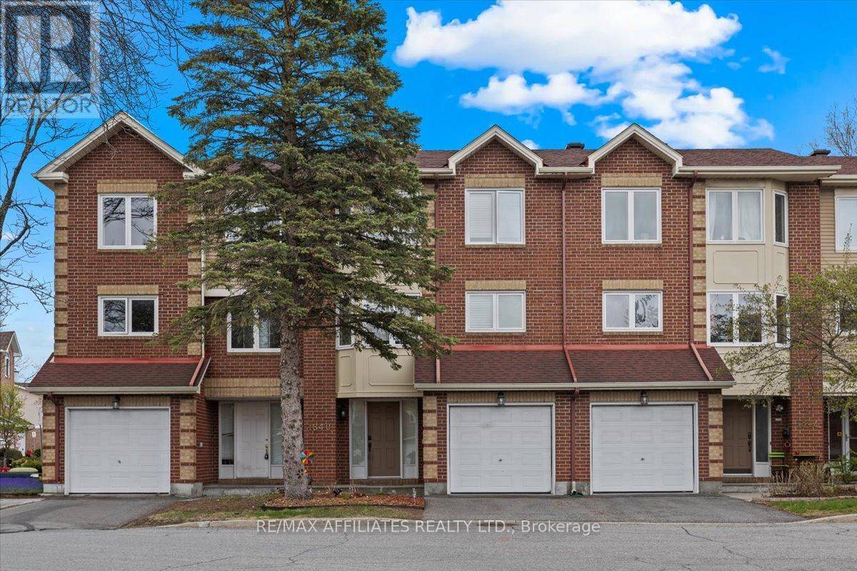 Ottawa, ON K1C7B7,1840 SUMMERFIELDS CRESCENT