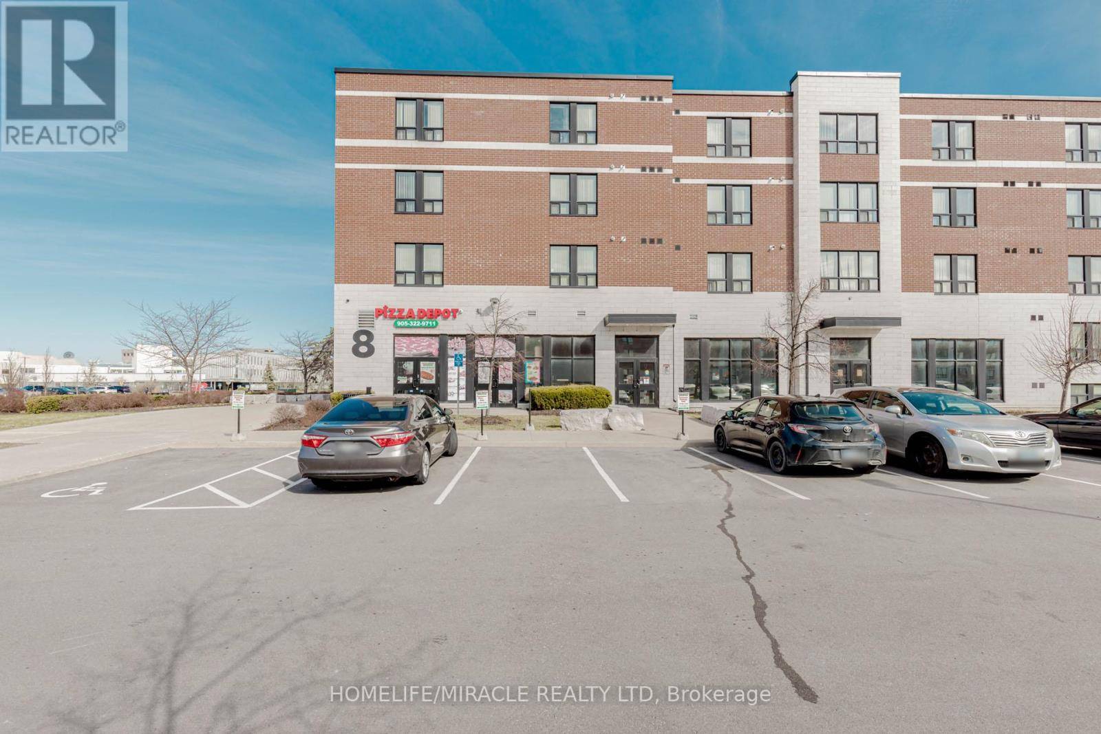 Thorold, ON L2V4Y6,3510 Schmon Pkwy #8B