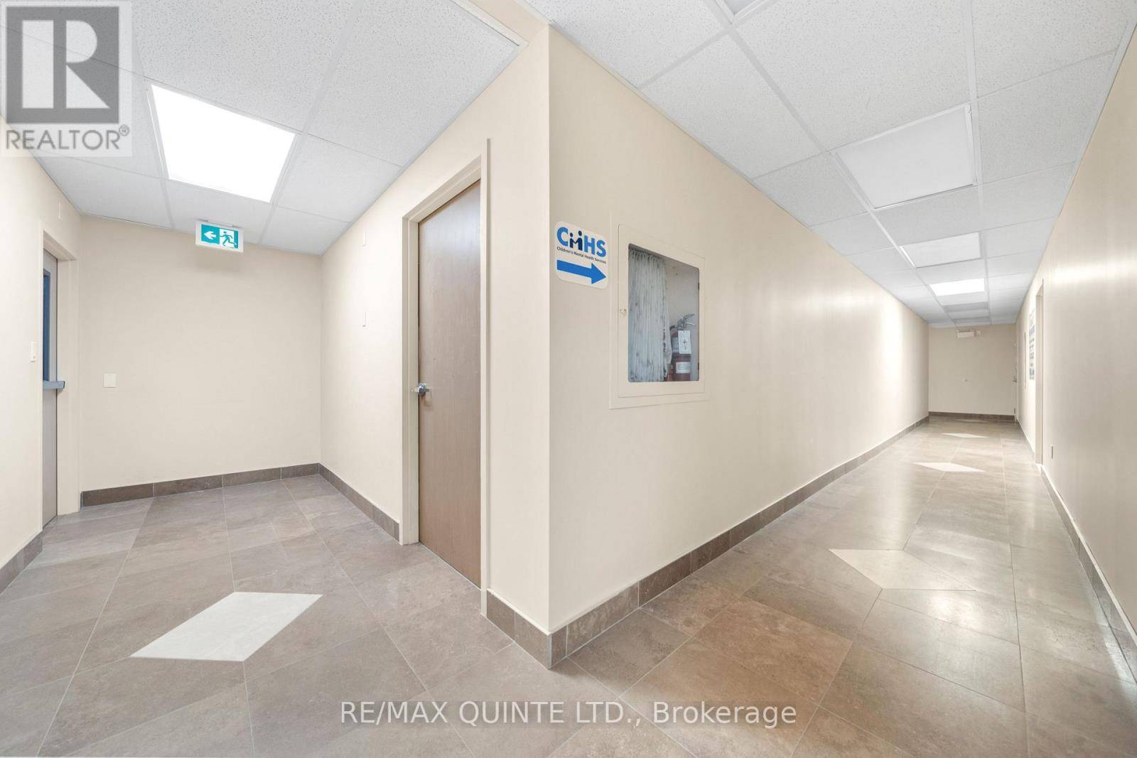 Quinte West (trenton Ward), ON K8V6B1,30 KING ST #201