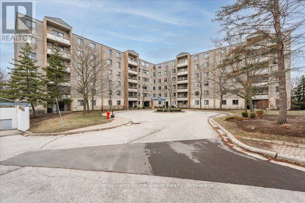 Guelph (willow West/sugarbush/west Acres), ON N1H7J7,93 Westwood RD #403