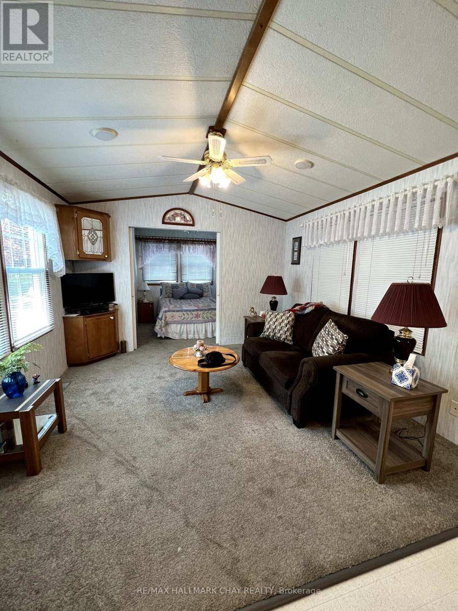 South Bruce Peninsula, ON N0H2G0,47 Sauble Falls Pkwy #8