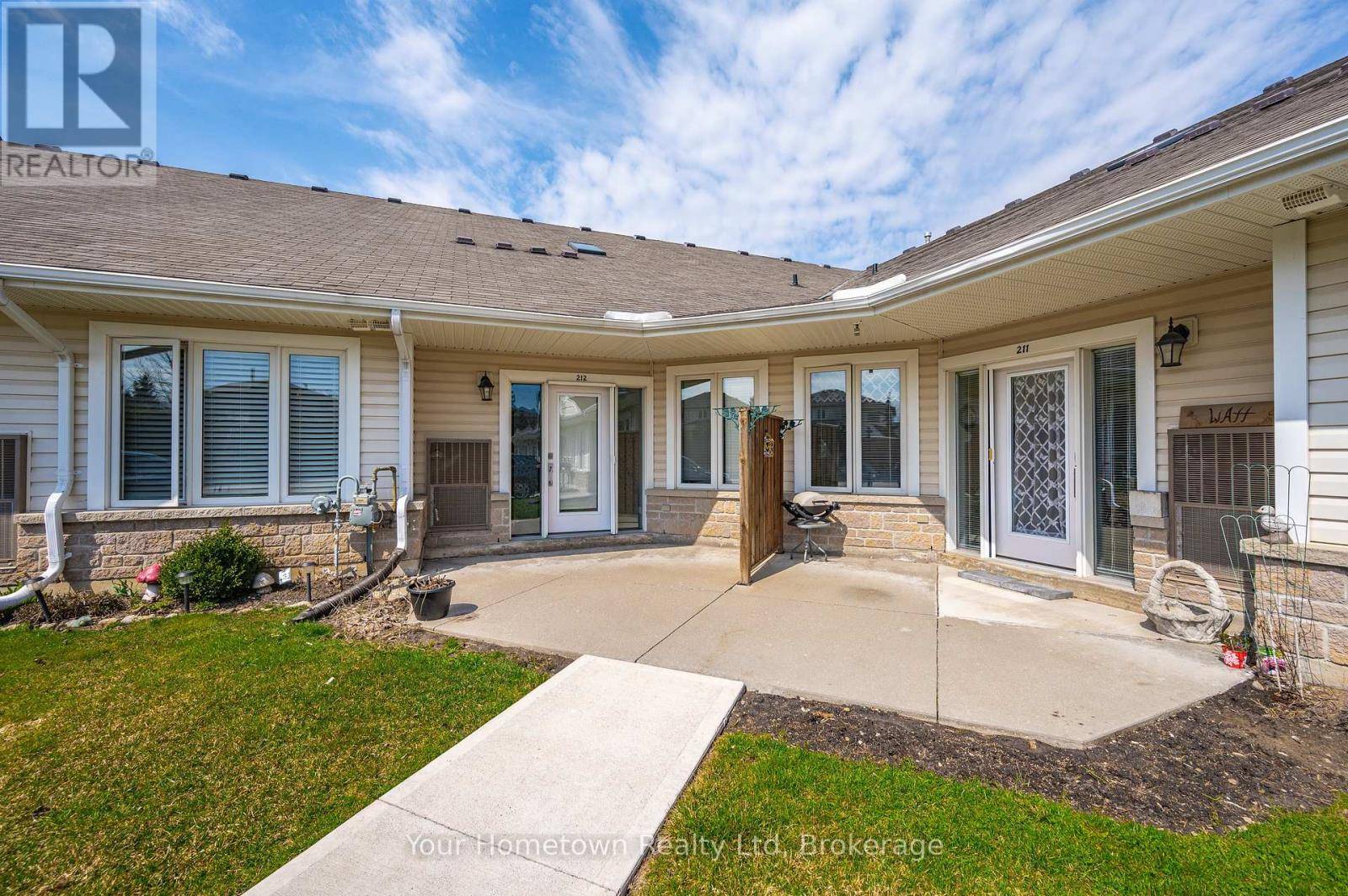 Centre Wellington (fergus), ON N1M3W5,760 Woodhill DR #212