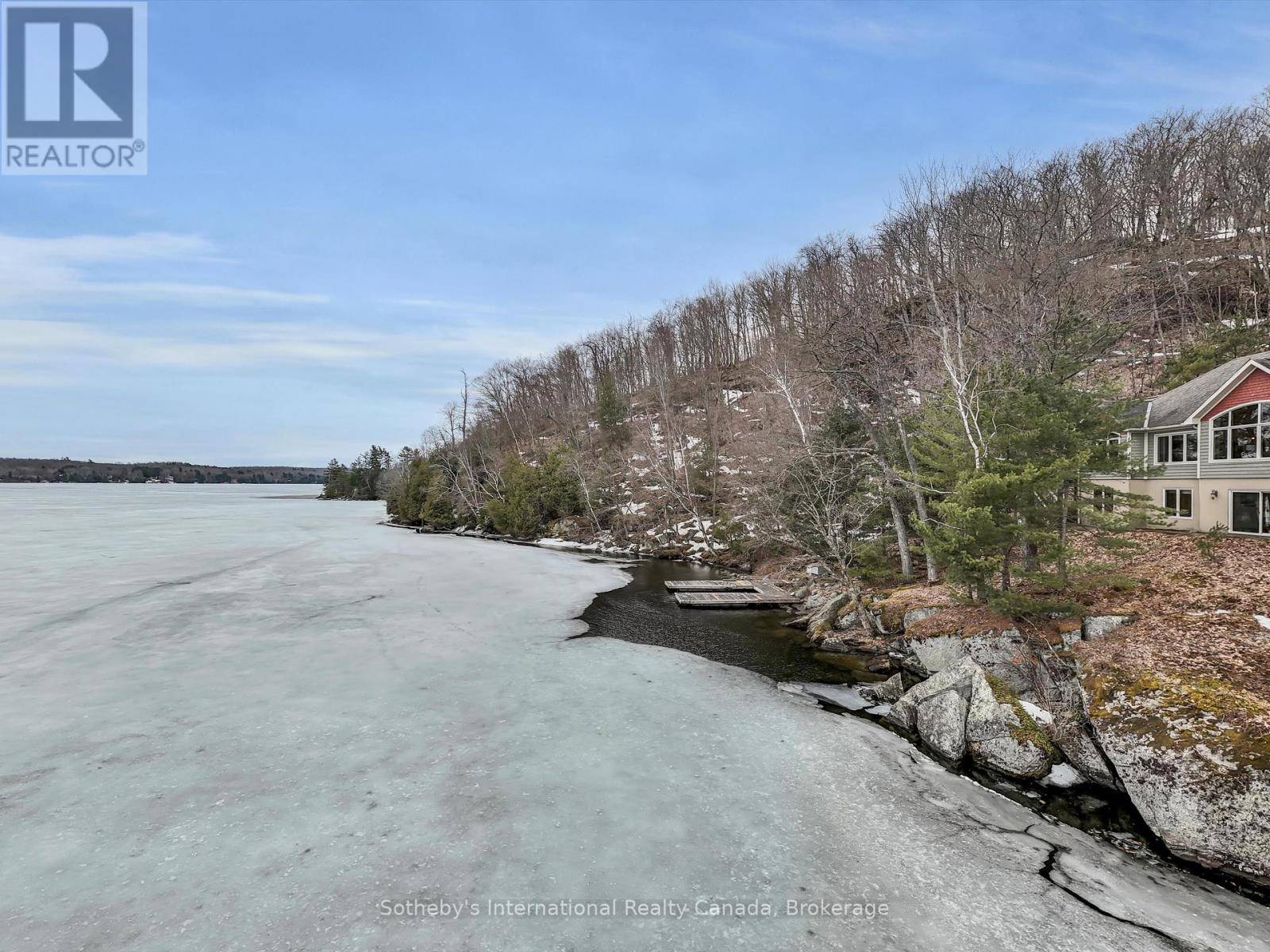 Lake Of Bays (mclean), ON P0B1A0,243 PRICES POINT ROAD
