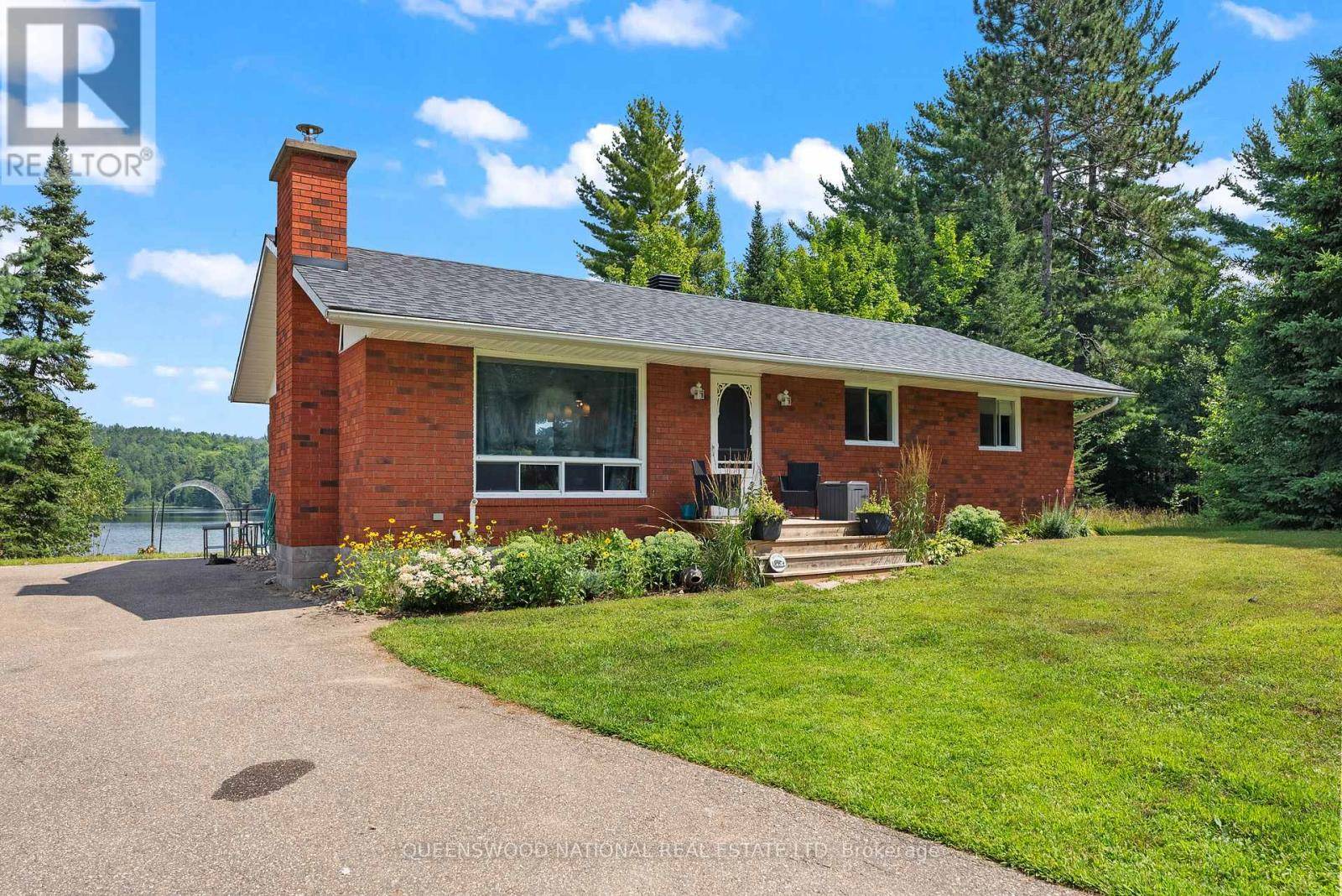 Madawaska Valley, ON K0J1B0,260 MATCHESKI ROAD