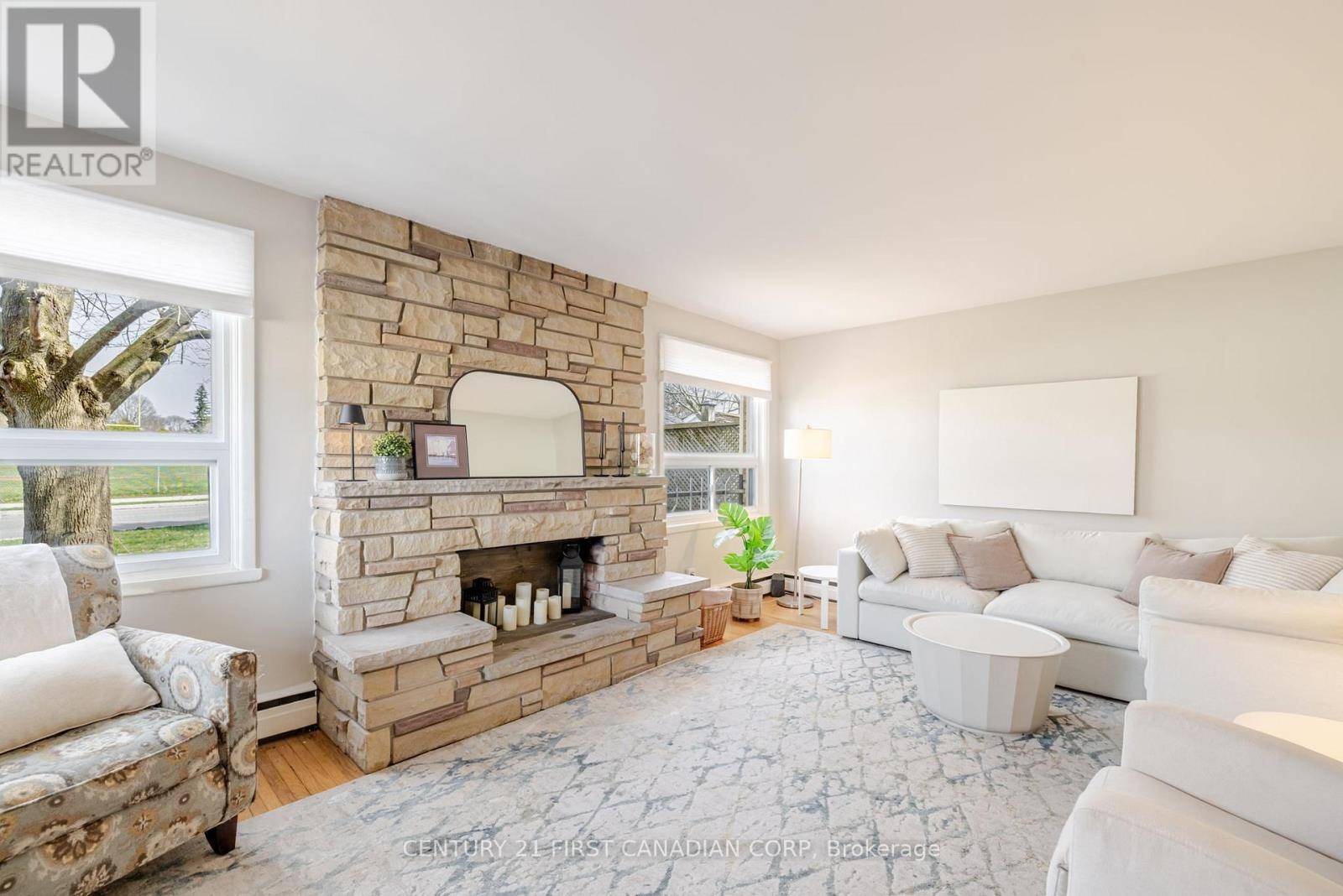 London South (south F), ON N6C4B5,71 BELGRAVE AVENUE