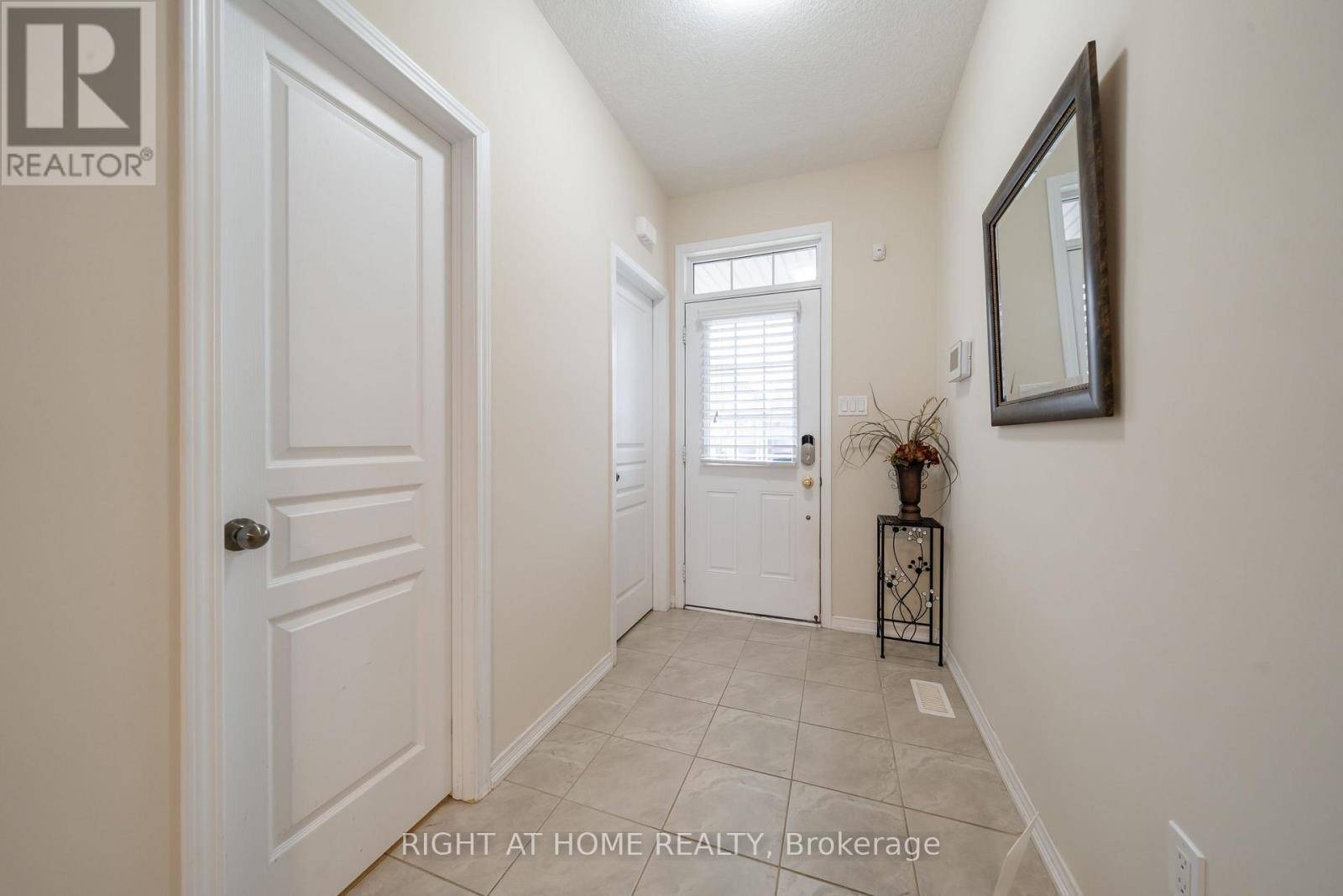 Hamilton (binbrook), ON L0R1C0,148 WHITWELL WAY
