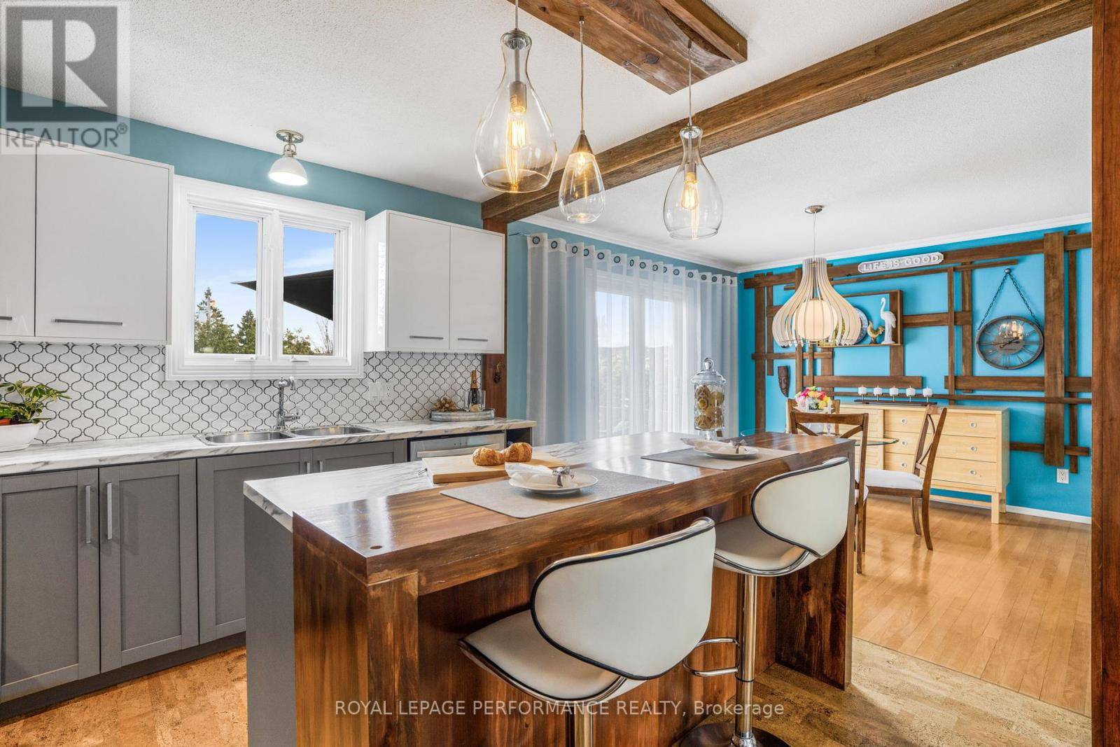 Clarence-rockland, ON K4K1B7,213 ST-DENIS STREET