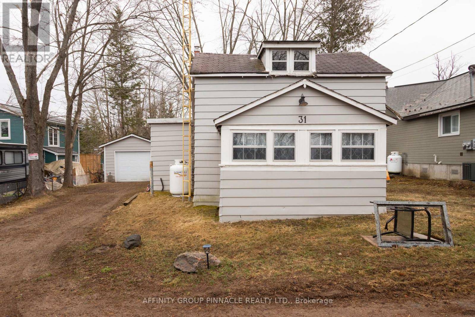 Kawartha Lakes (verulam), ON K0M1L0,31 BIRCHCLIFF AVENUE