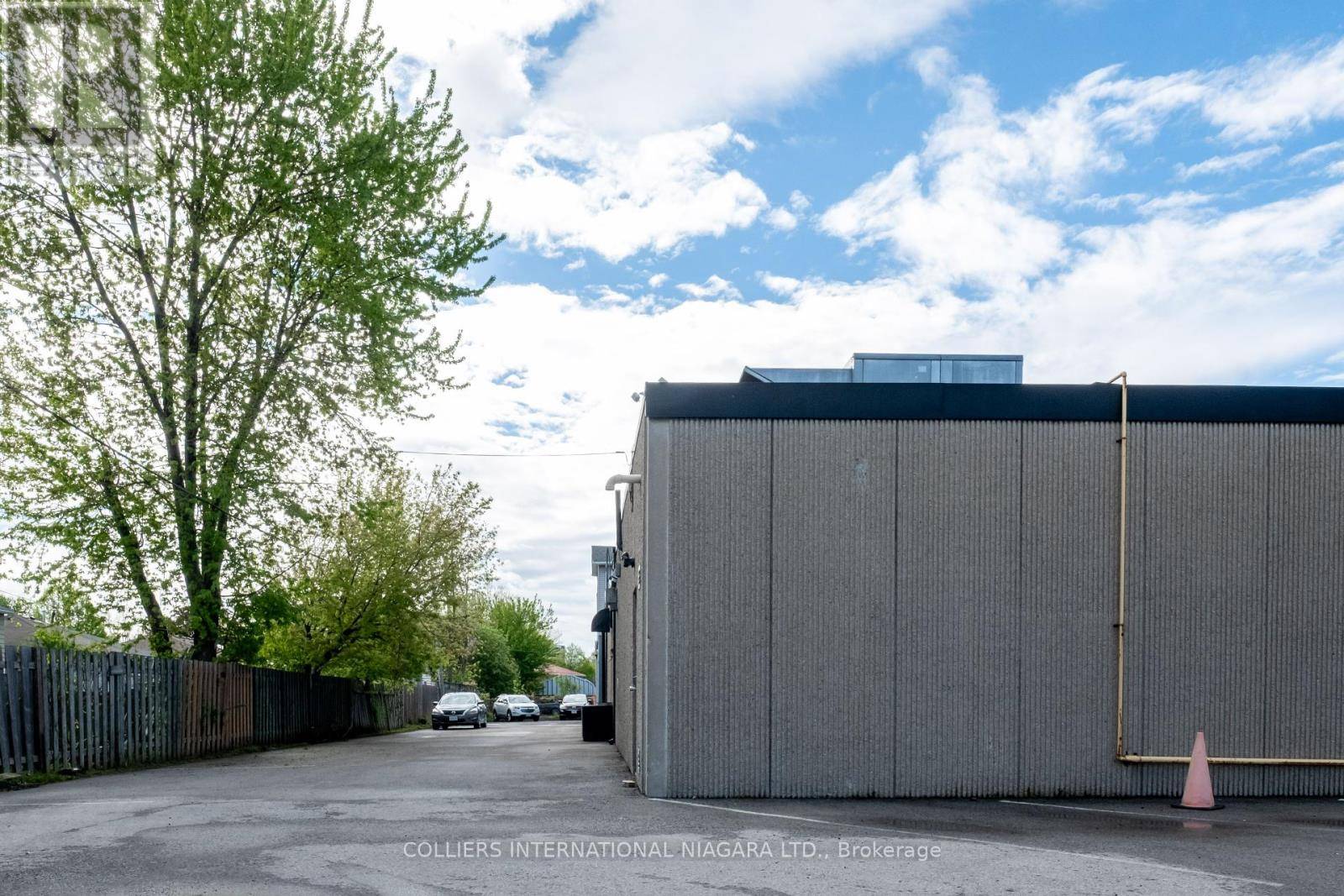 St. Catharines (lakeport), ON L2N1K8,14-18 SECORD DRIVE