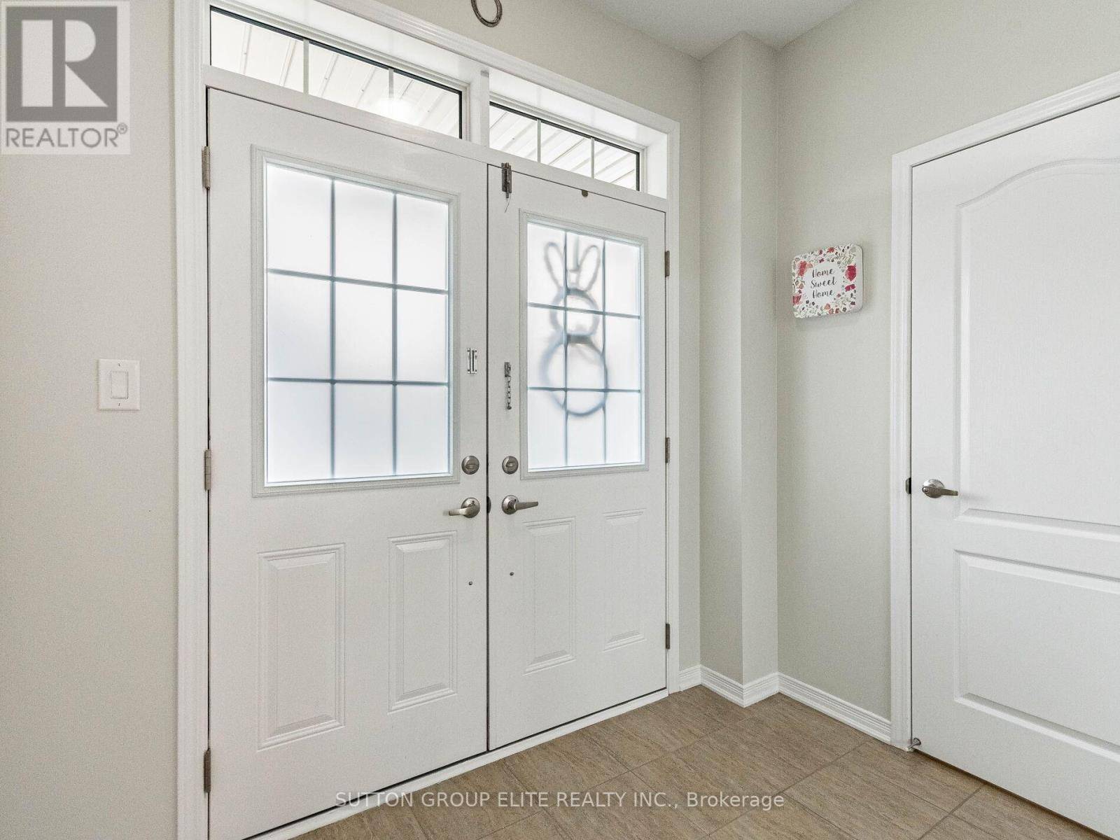 Hamilton (binbrook), ON L0R1C0,173 KINSMAN DRIVE