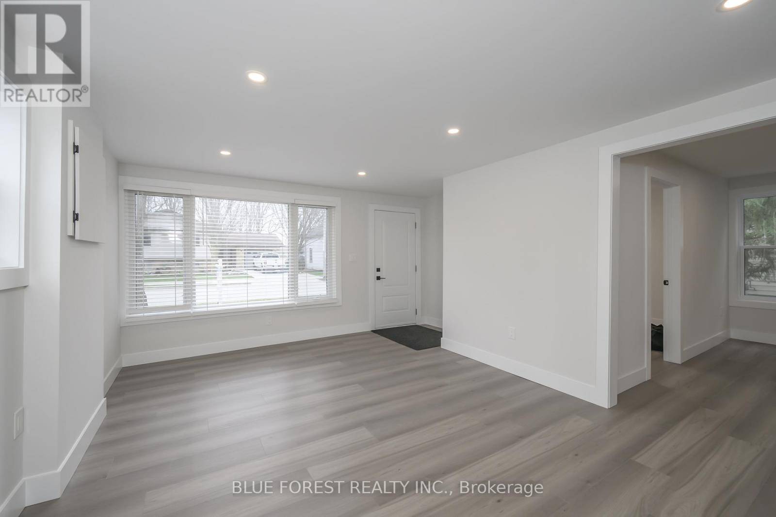 Southwest Middlesex (glencoe), ON N0L1M0,186 VICTORIA STREET
