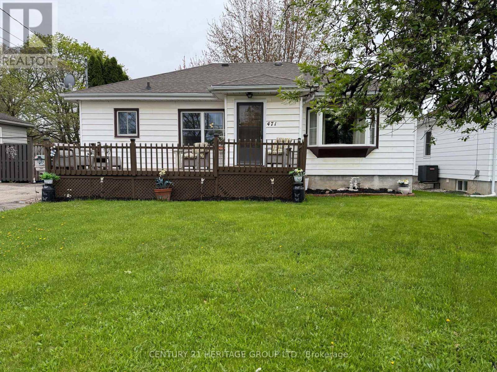 St. Catharines (lakeport), ON L2N2H4,471 GENEVA STREET
