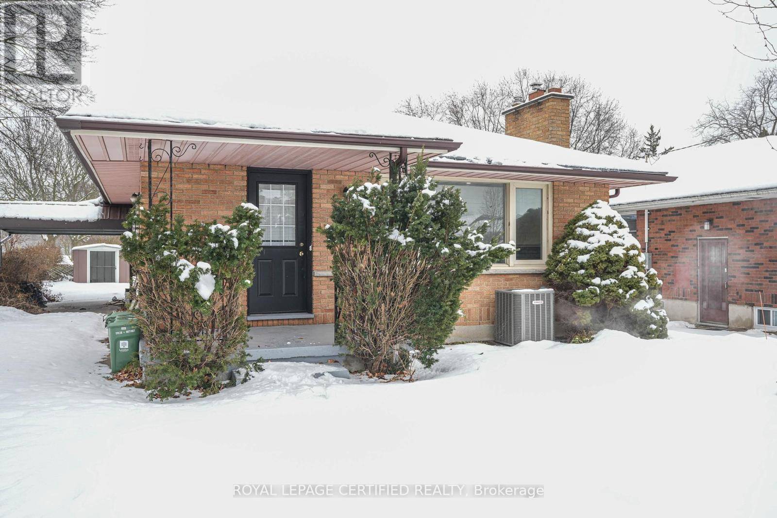 London East (east C), ON N5Y3V8,637 ROSS STREET