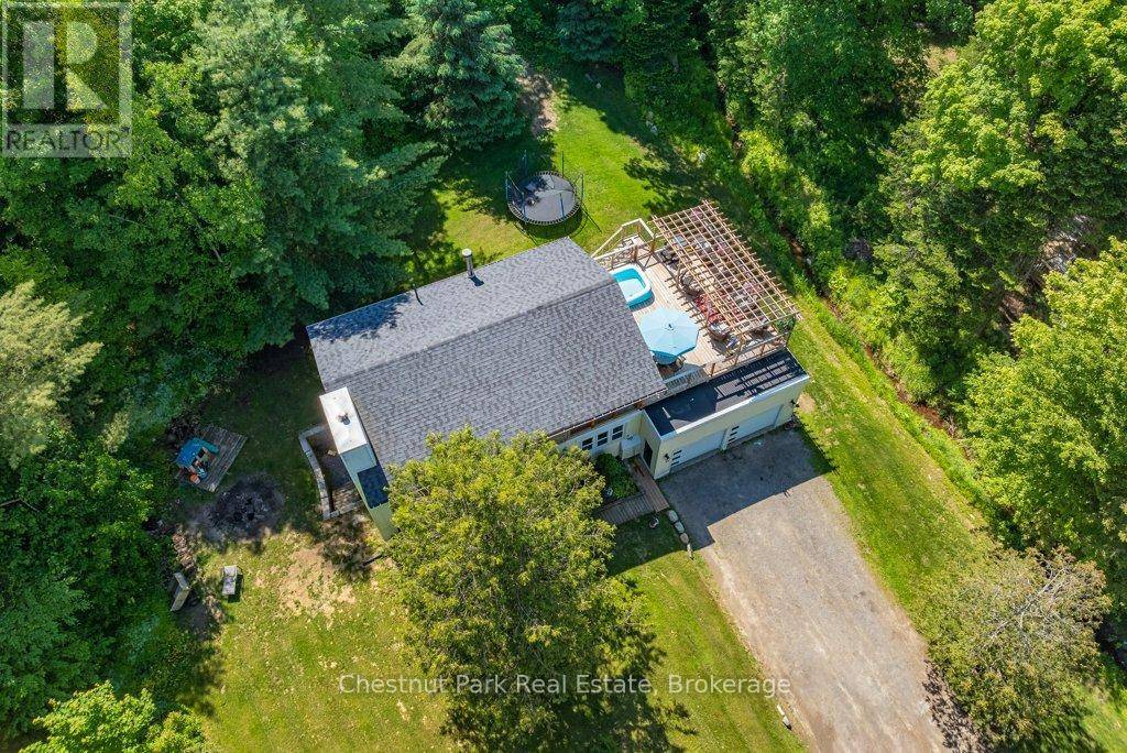Huntsville (chaffey), ON P1H1A6,256 WOODLAND DRIVE