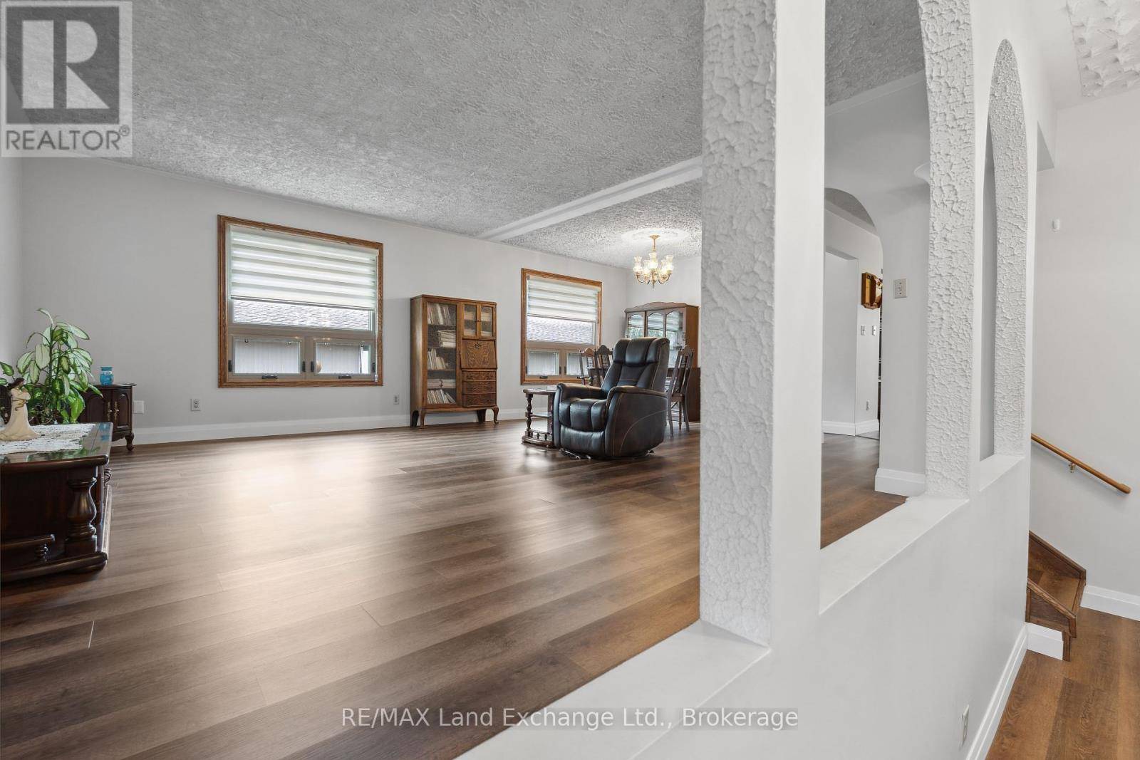 Saugeen Shores, ON N0H2L0,347 TYENDINAGA DRIVE