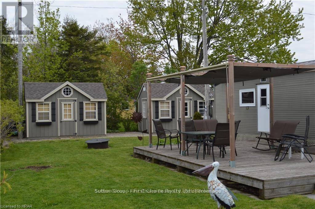Ashfield-colborne-wawanosh (colborne), ON N7A3X9,82883 GLENDALE ROAD RR3