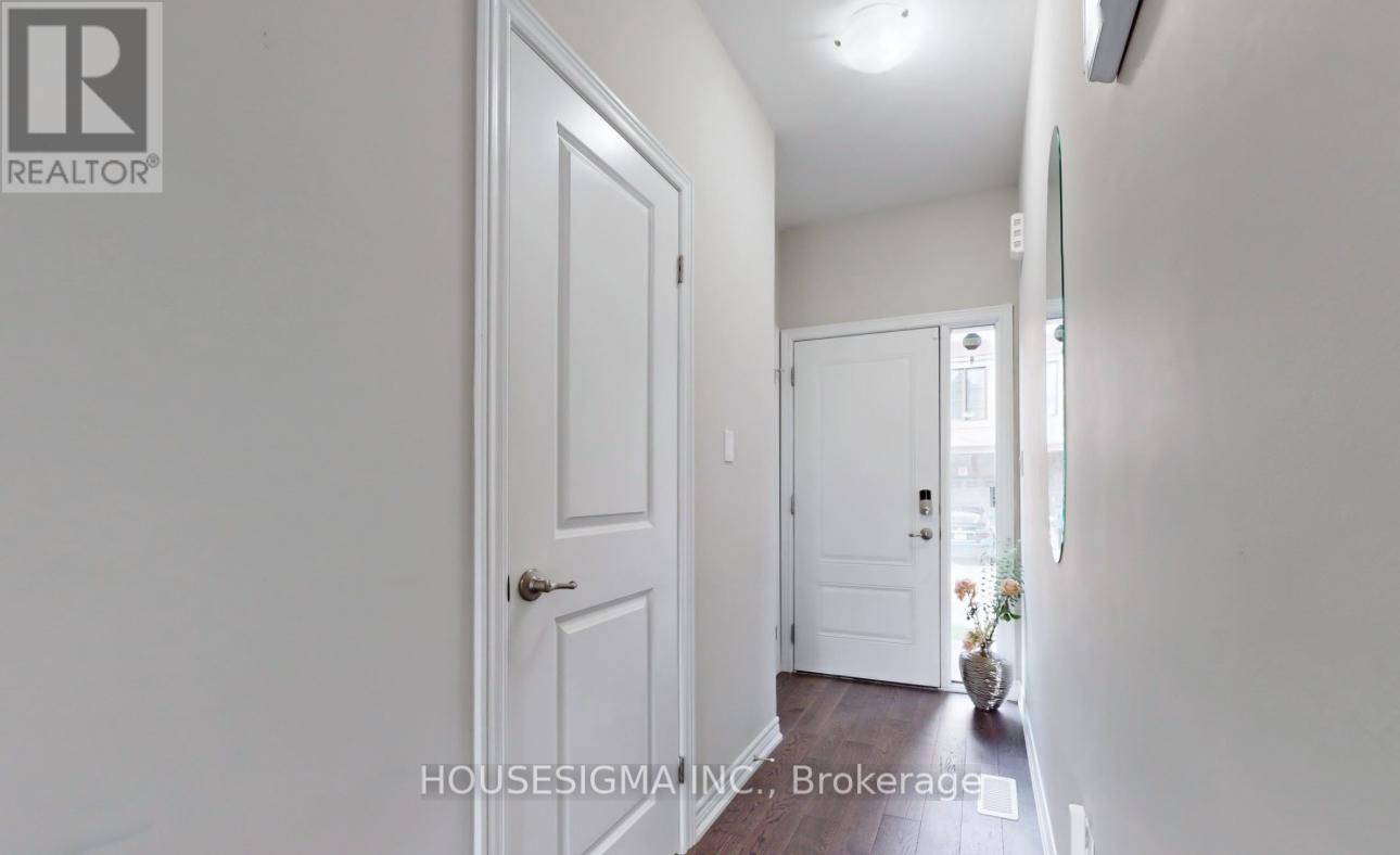 Hamilton (villages Of Glancaster), ON L9G0G4,377 Glancaster RD #69