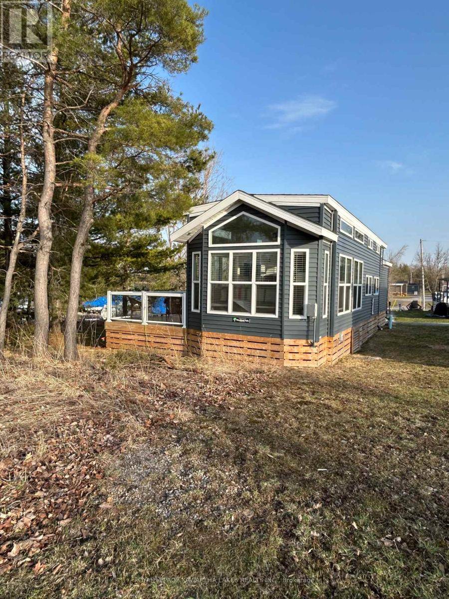 Kawartha Lakes (ops), ON K9V4R1,657 Thunder Bridge RD #CV082