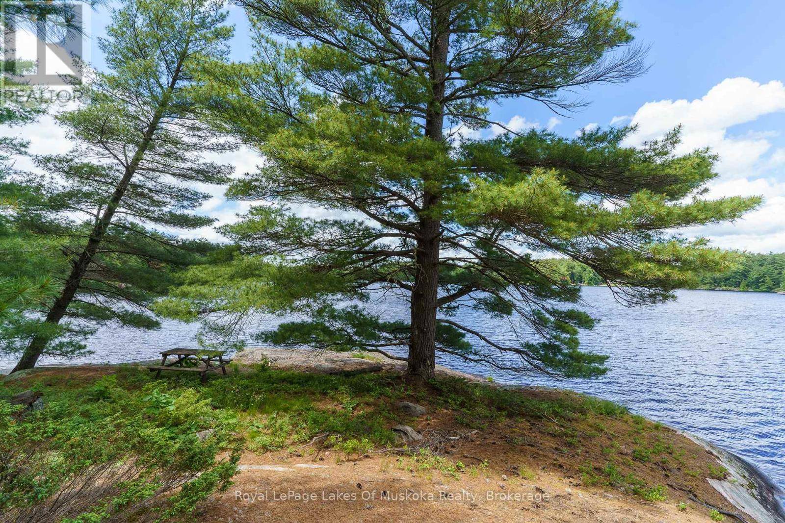 Gravenhurst (morrison), ON P0E1G0,15KL2 KAHSHE