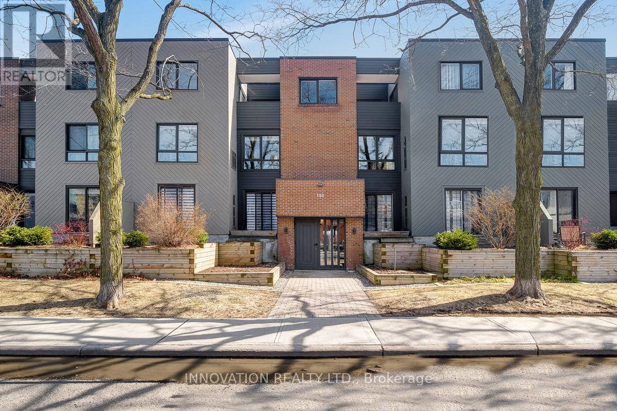Ottawa, ON K2P0V4,150 Waverley ST #2C
