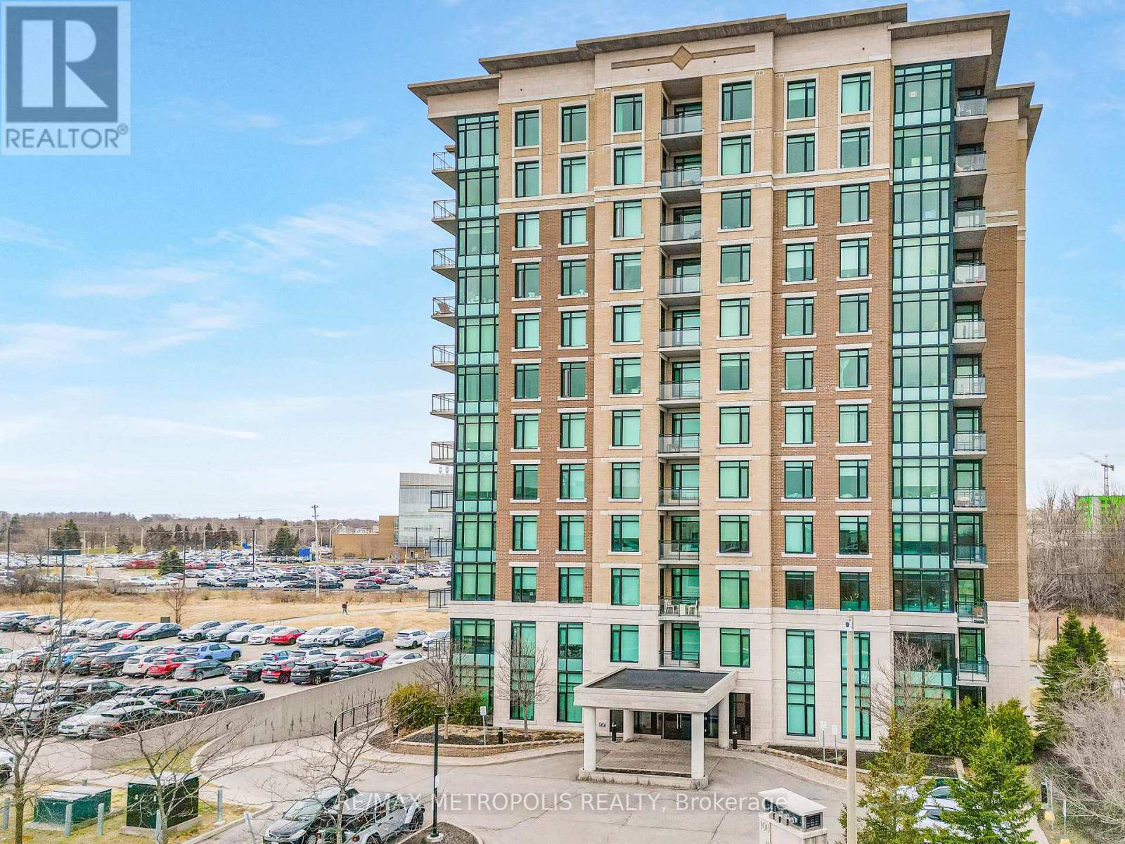 Ottawa, ON K1G3Z7,100 ROGER GUINDON AVE #603
